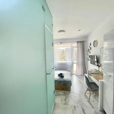 Glassroom- самостоятелна Private * Varna