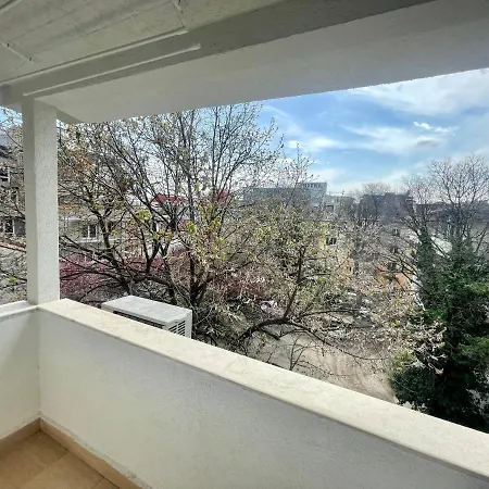 Glassroom- самостоятелна Private Lägenhet